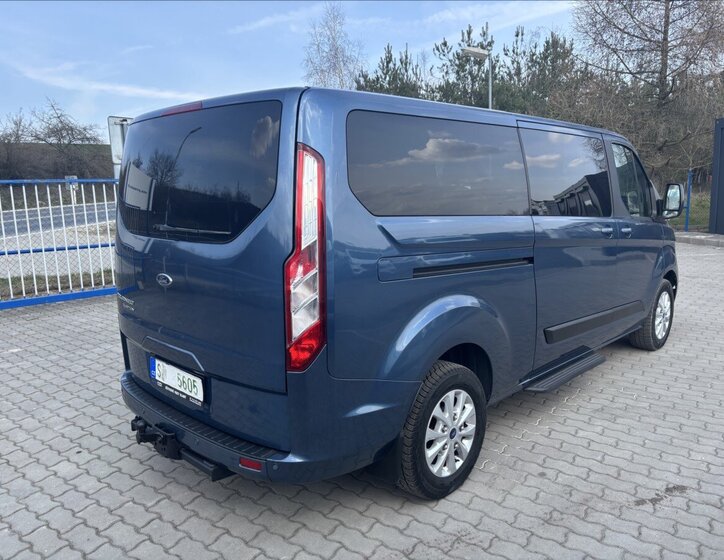 Ford Tourneo Custom Kombi 2,0 l 136 kw