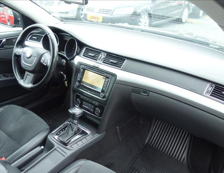 Škoda Superb 14
