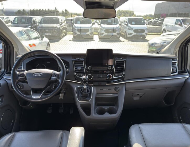 Ford Tourneo Custom Kombi 2,0 l 136 kw