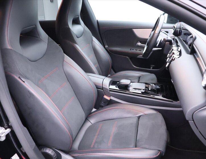 Mercedes-Benz CLA 13