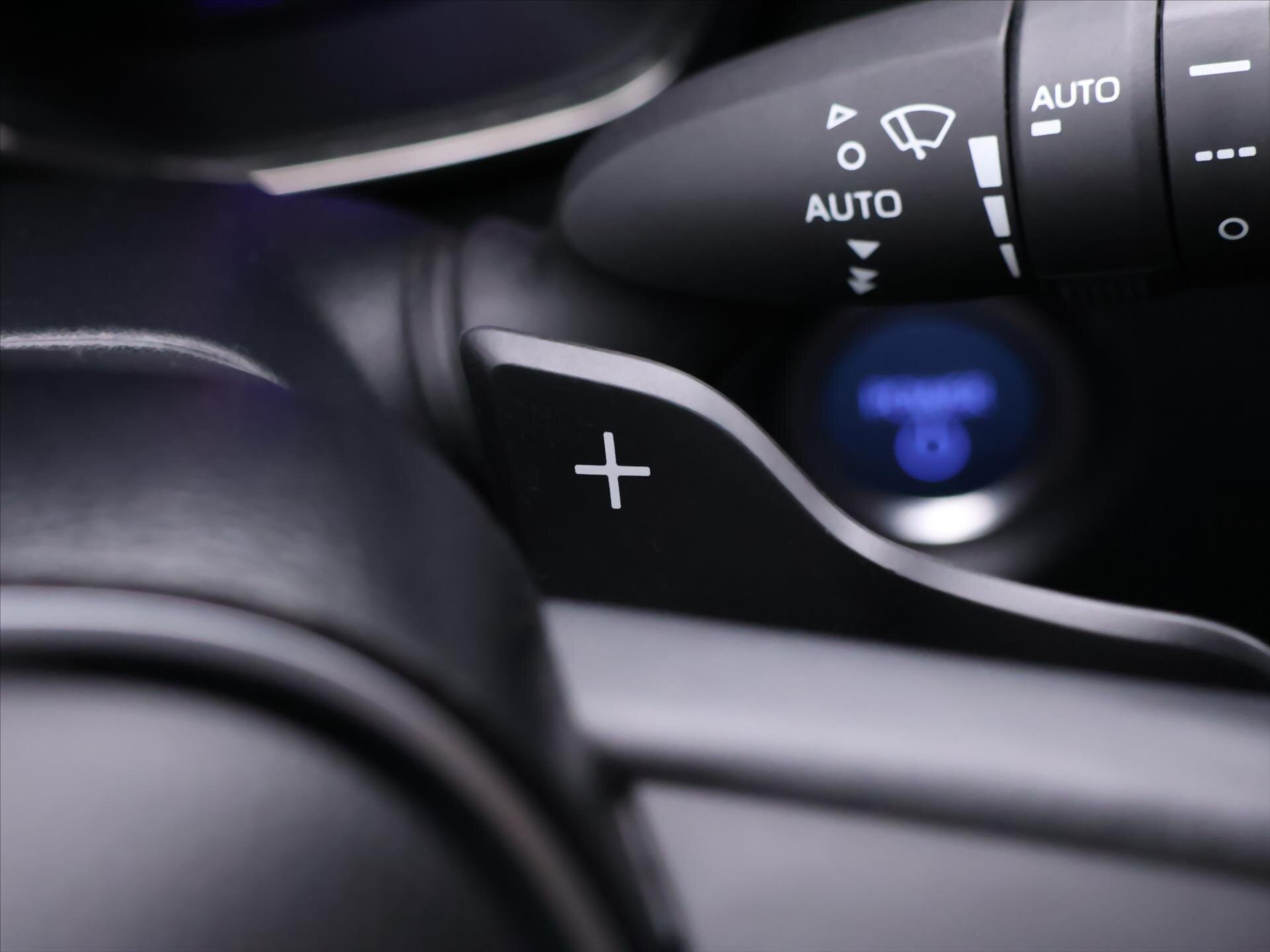 Toyota Corolla Kombi 2,0 l 132 kw