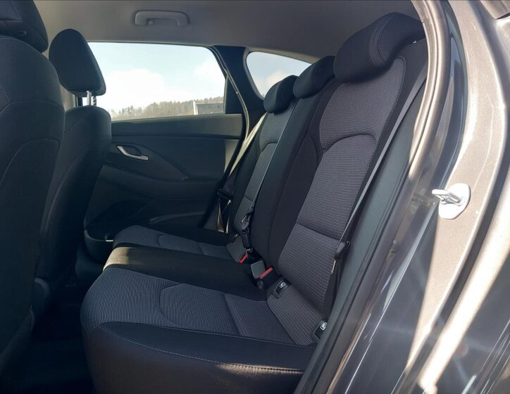 Hyundai i30 Kombi 998,0 73 kw