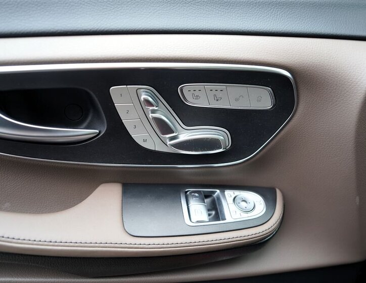 Mercedes-Benz Třídy V 17