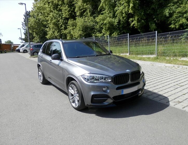 BMW X5 SUV 3,0 l 280 kw