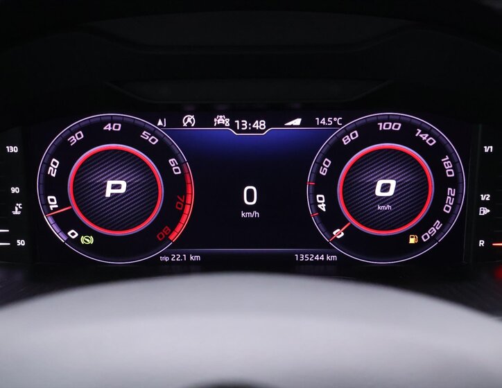 Škoda Karoq SUV 1,5 l 110 kw