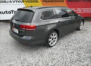Volkswagen Passat Kombi 2,0 l 110 kw