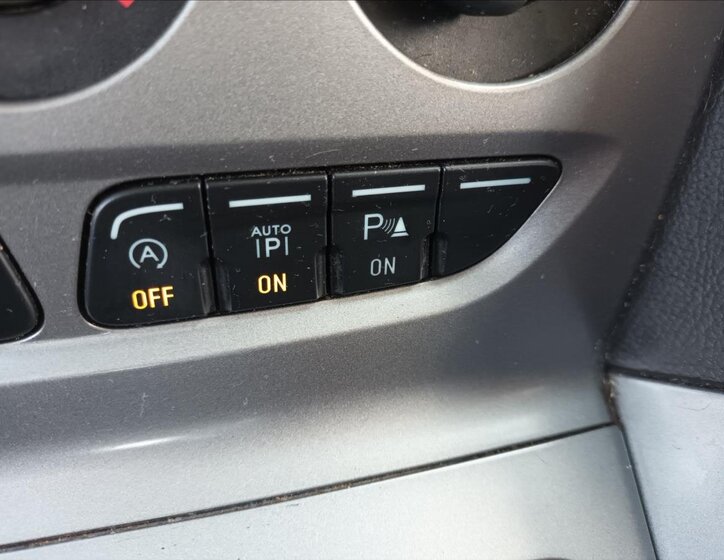 Ford Focus Kombi 998,0 92 kw