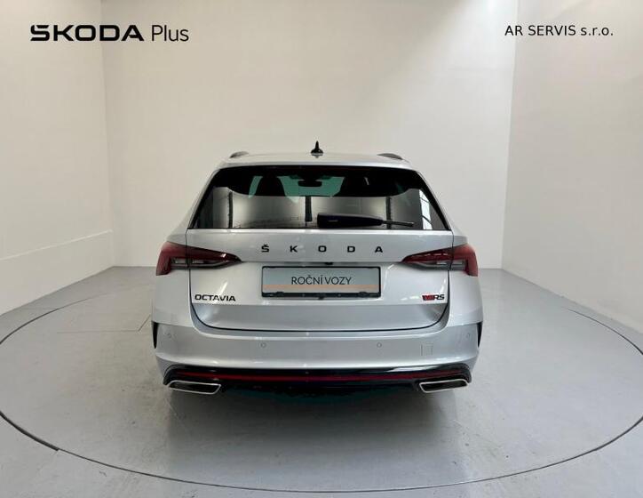 Škoda Octavia Kombi 2,0 l 180 kw