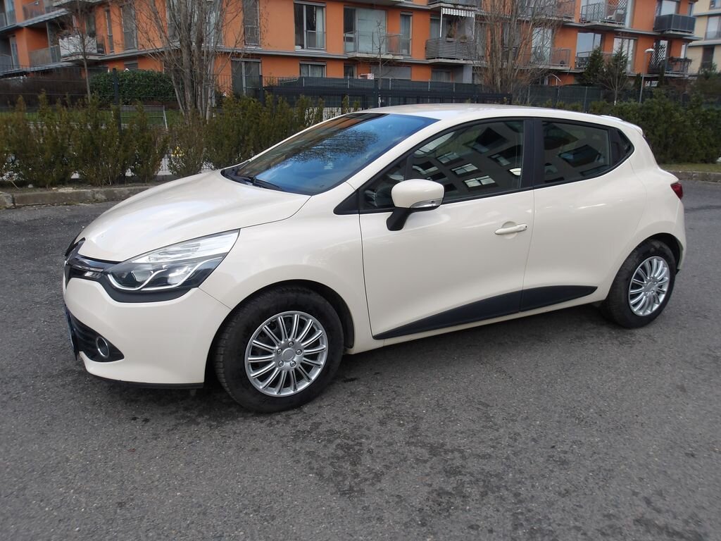 Renault Clio Hatchback 1,1 l 54 kw