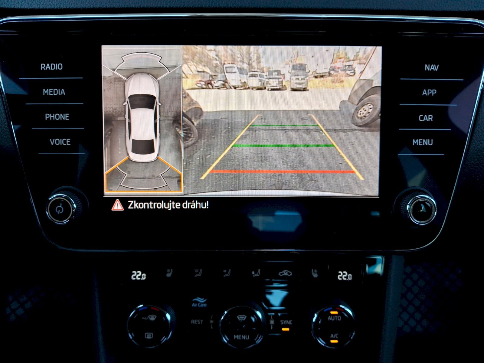 Škoda Superb Sedan / Limuzína 2,0 l 110 kw