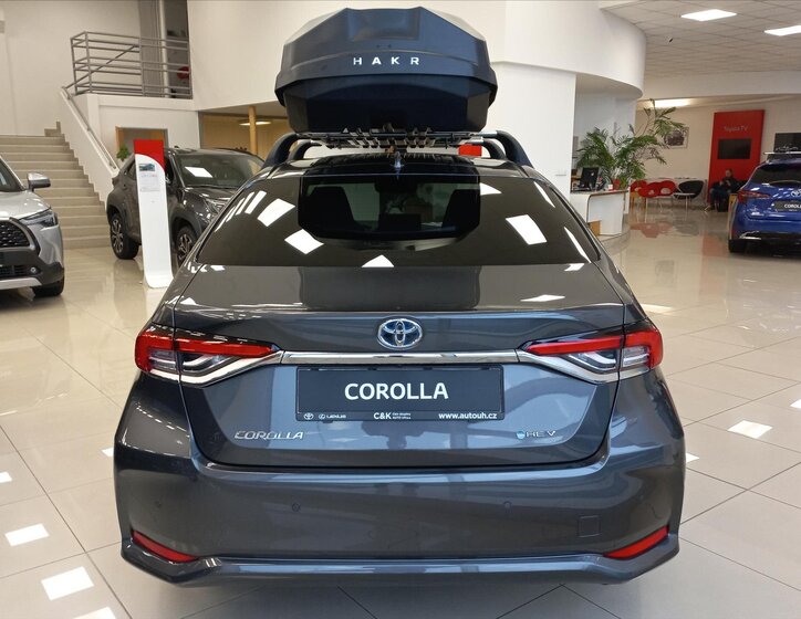 Toyota Corolla Sedan / Limuzína 1,8 l 72 kw