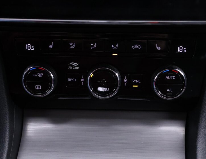 Škoda Superb Liftback 2,0 l 147 kw