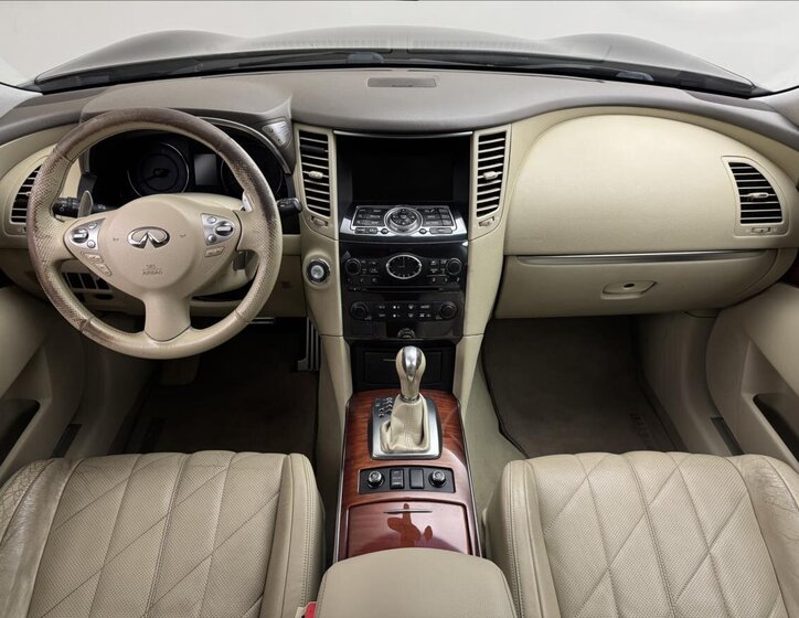Infiniti FX37 7