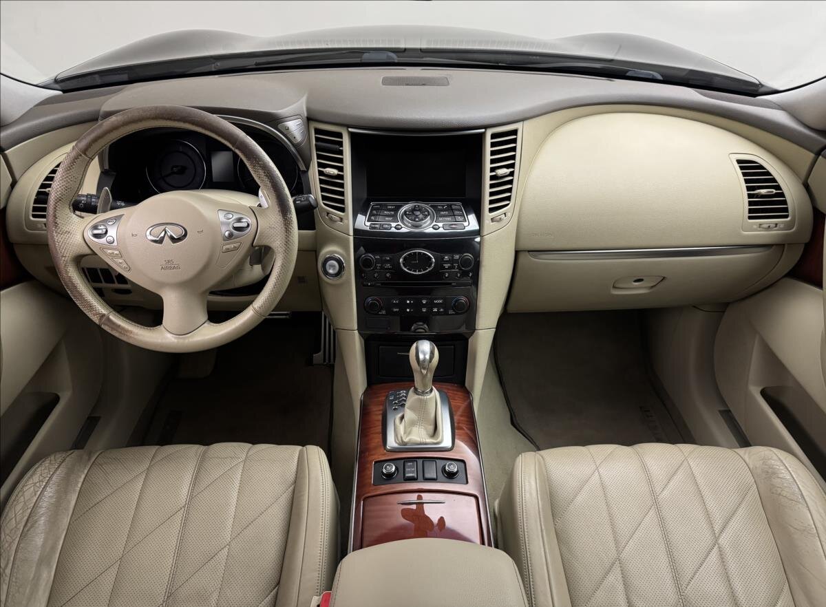 Infiniti FX37