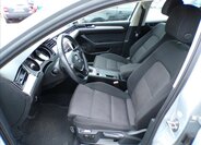 Volkswagen Passat Kombi 1,6 l 88 kw