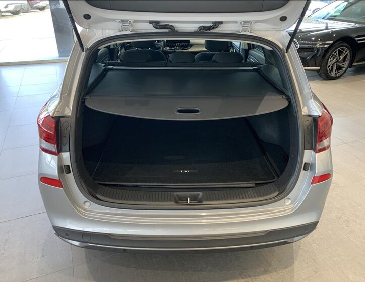Hyundai i30 Kombi 998,0 73 kw