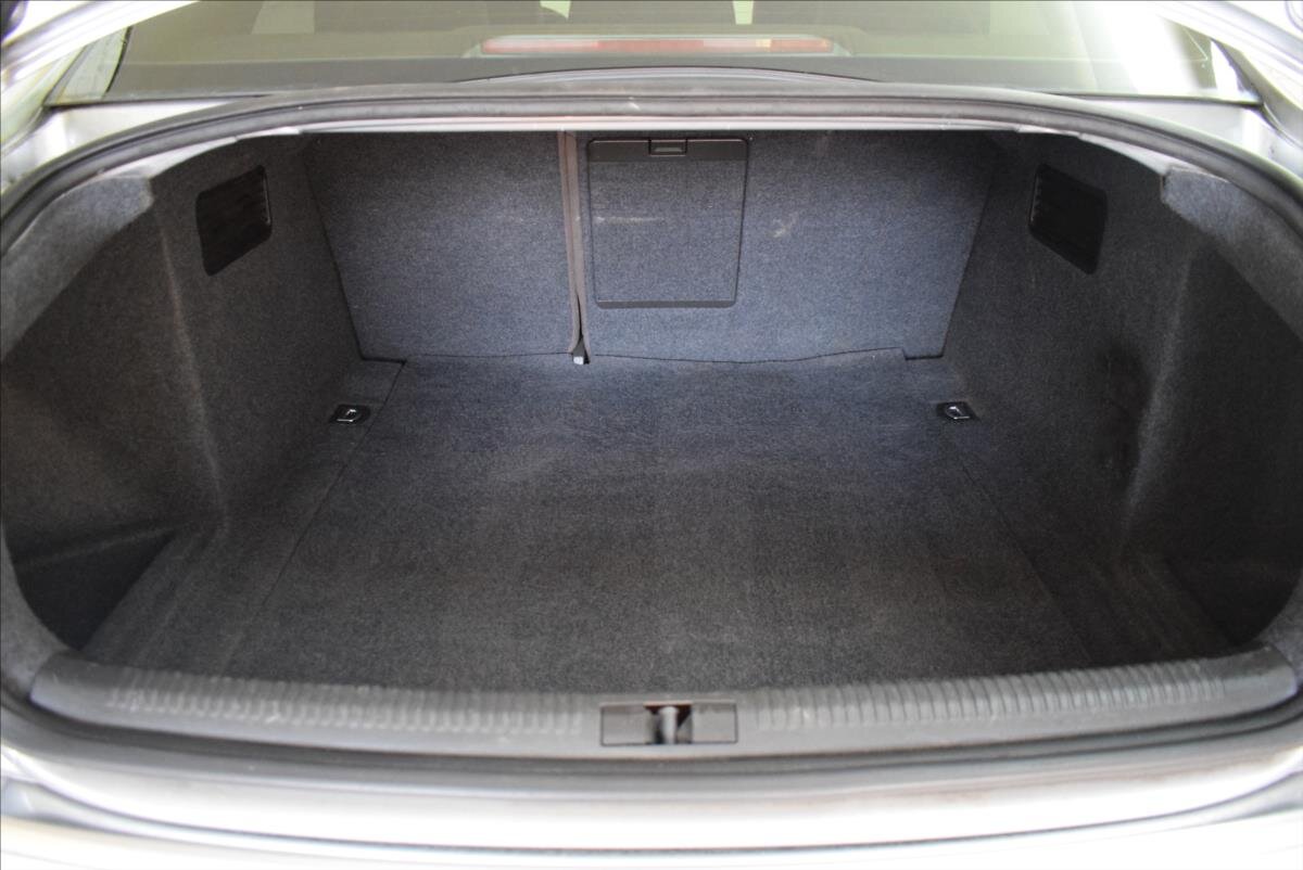 Audi A4 Sedan / Limuzína 2,0 l 96 kw