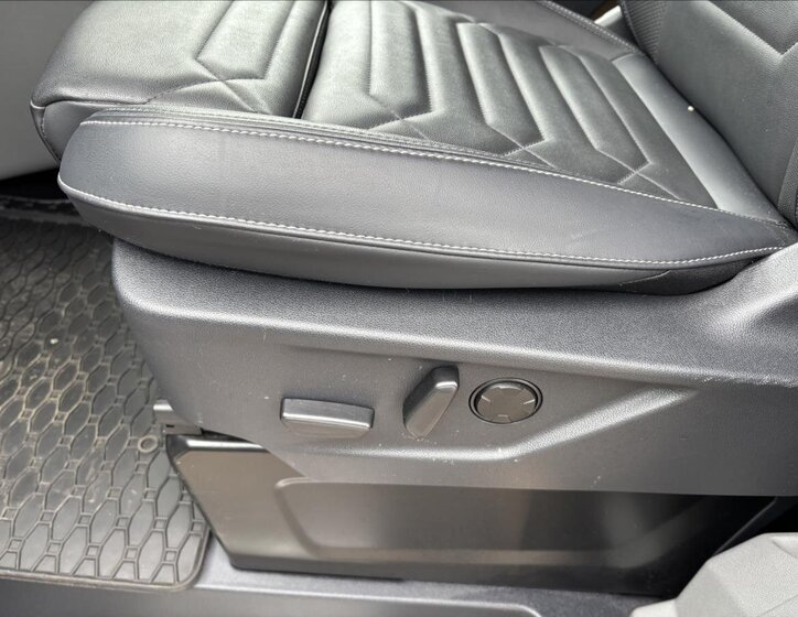 Ford Tourneo Custom Kombi 2,0 l 125 kw