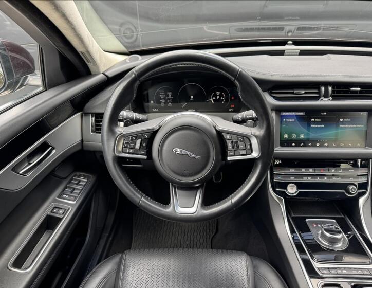 Jaguar XF 14