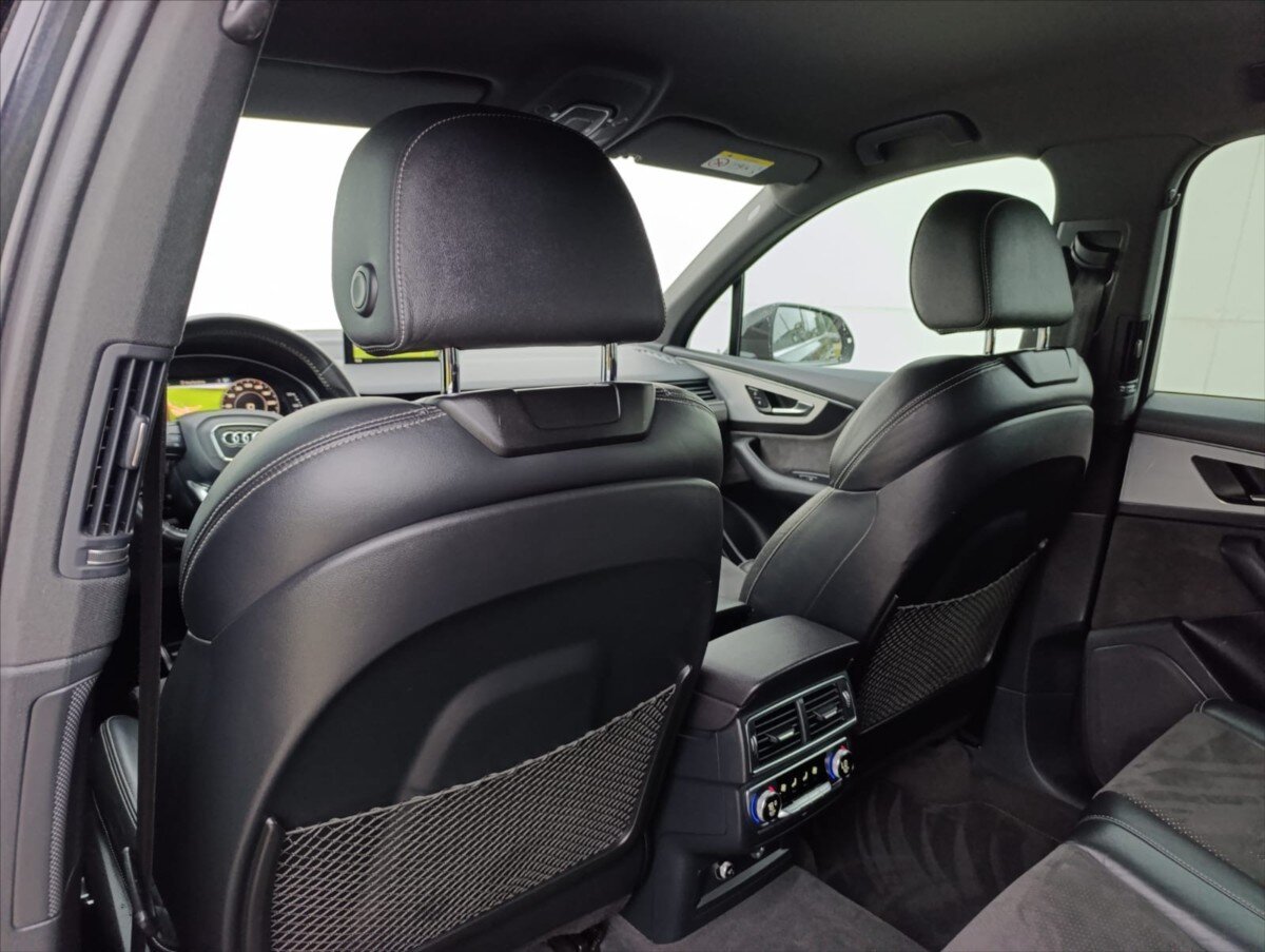 Audi Q7 SUV 3,0 l 210 kw