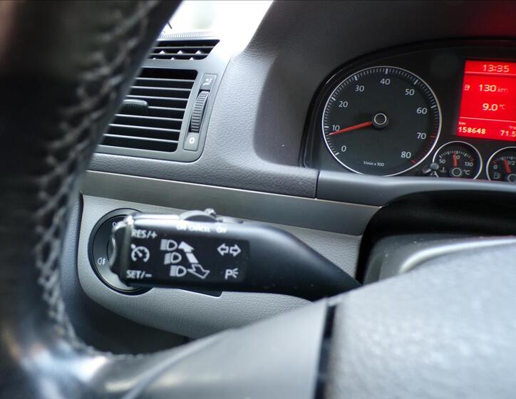 Volkswagen Touran 12