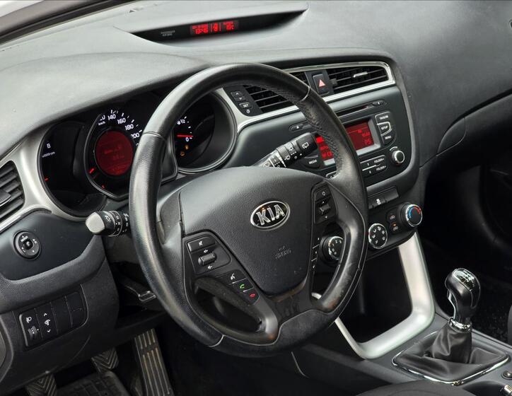 KIA Ceed 10