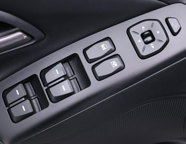 Hyundai ix35 SUV / Terénní 2,0 l 122 kw