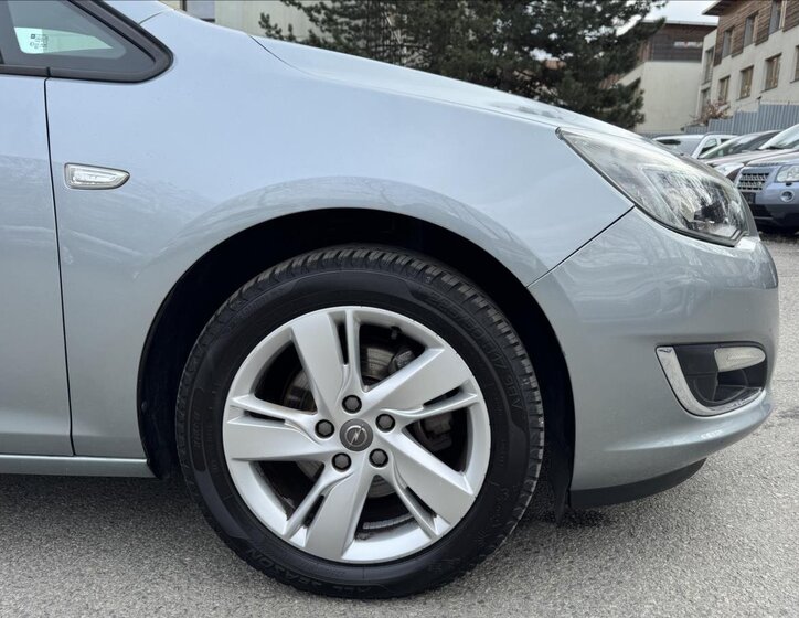 Opel Astra Kombi 1,7 l 81 kw