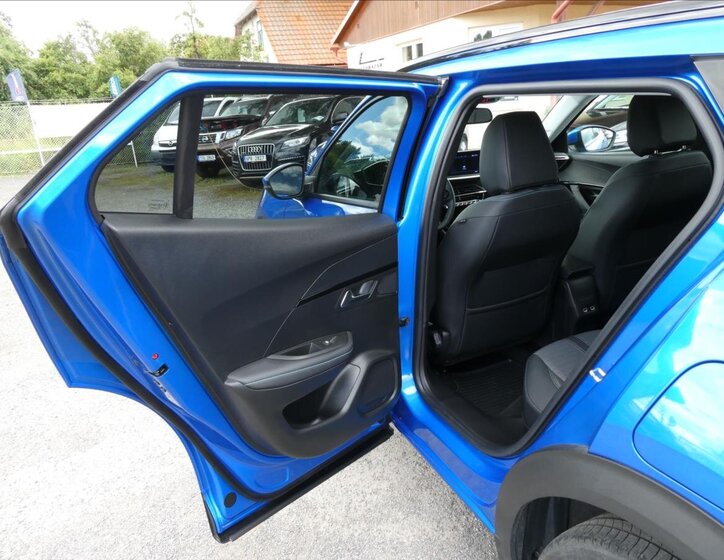 Peugeot 2008 SUV 1,2 l 96 kw