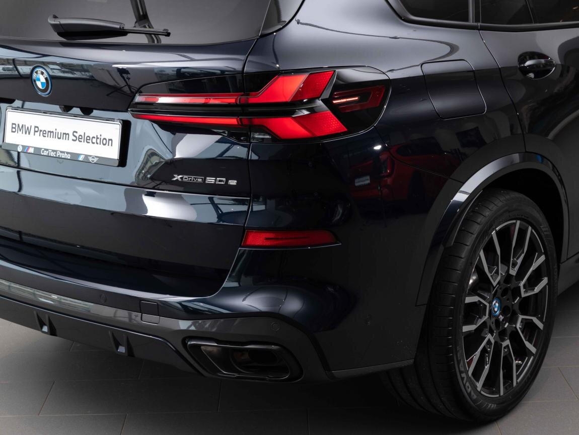 BMW X5 SUV 3,0 l 360 kw