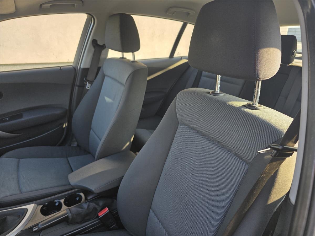 BMW Řada 1 Hatchback 2,0 l 90 kw