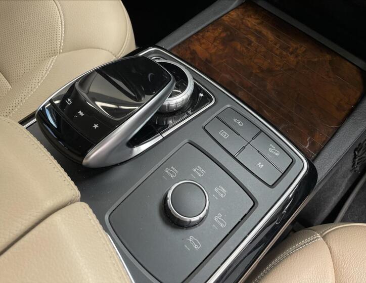 Mercedes-Benz GLS 19