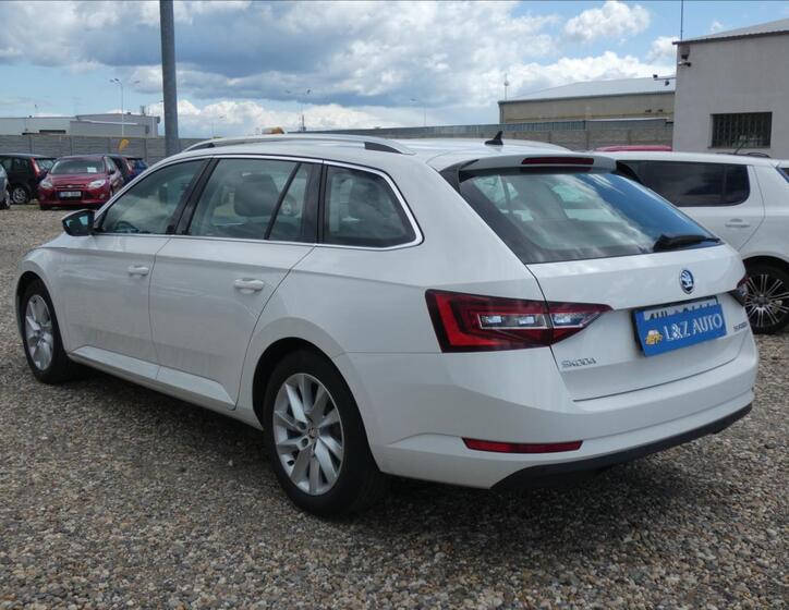 Škoda Superb 6