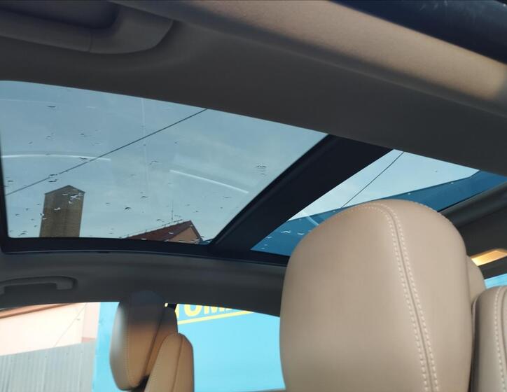 Mercedes-Benz Třídy E 18