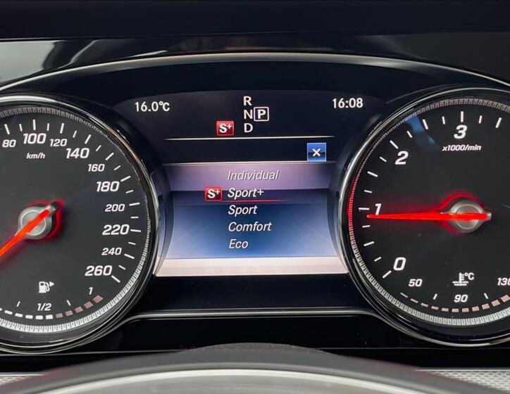 Mercedes-Benz Třídy E 15