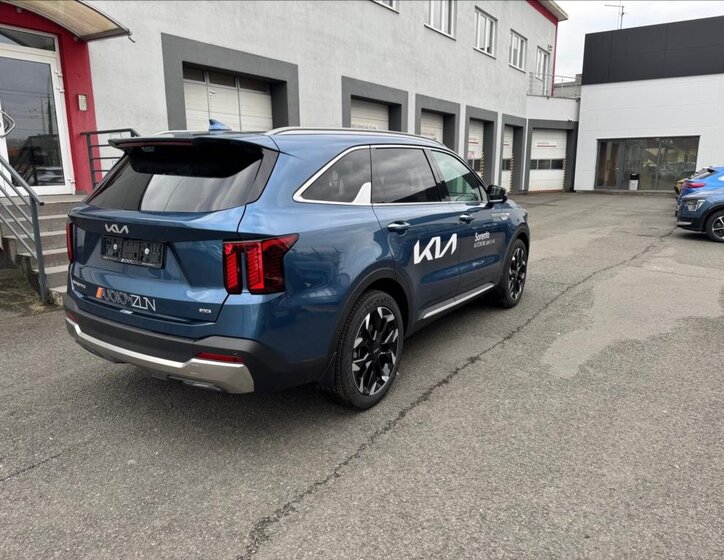 KIA Sorento SUV 2,2 l 142 kw