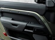 Land Rover Defender SUV / Terénní 3,0 l 294 kw