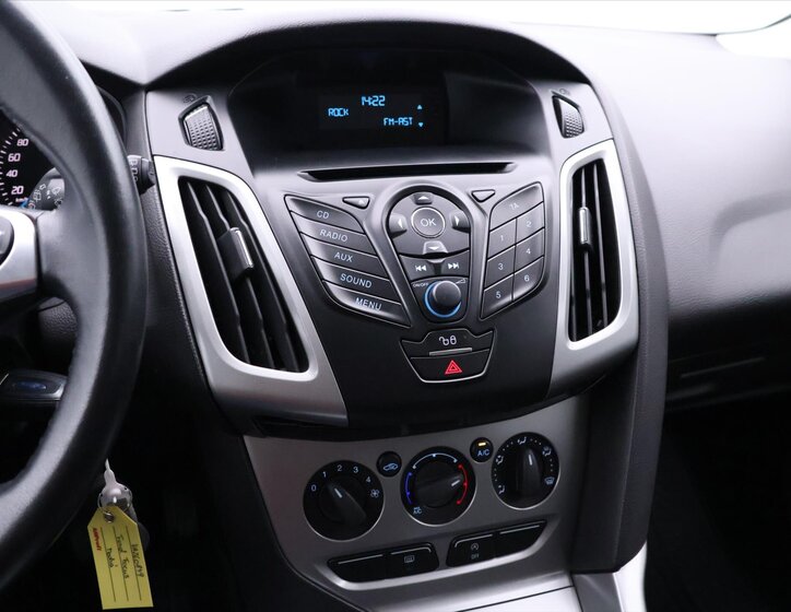 Ford Focus Kombi 998,0 74 kw