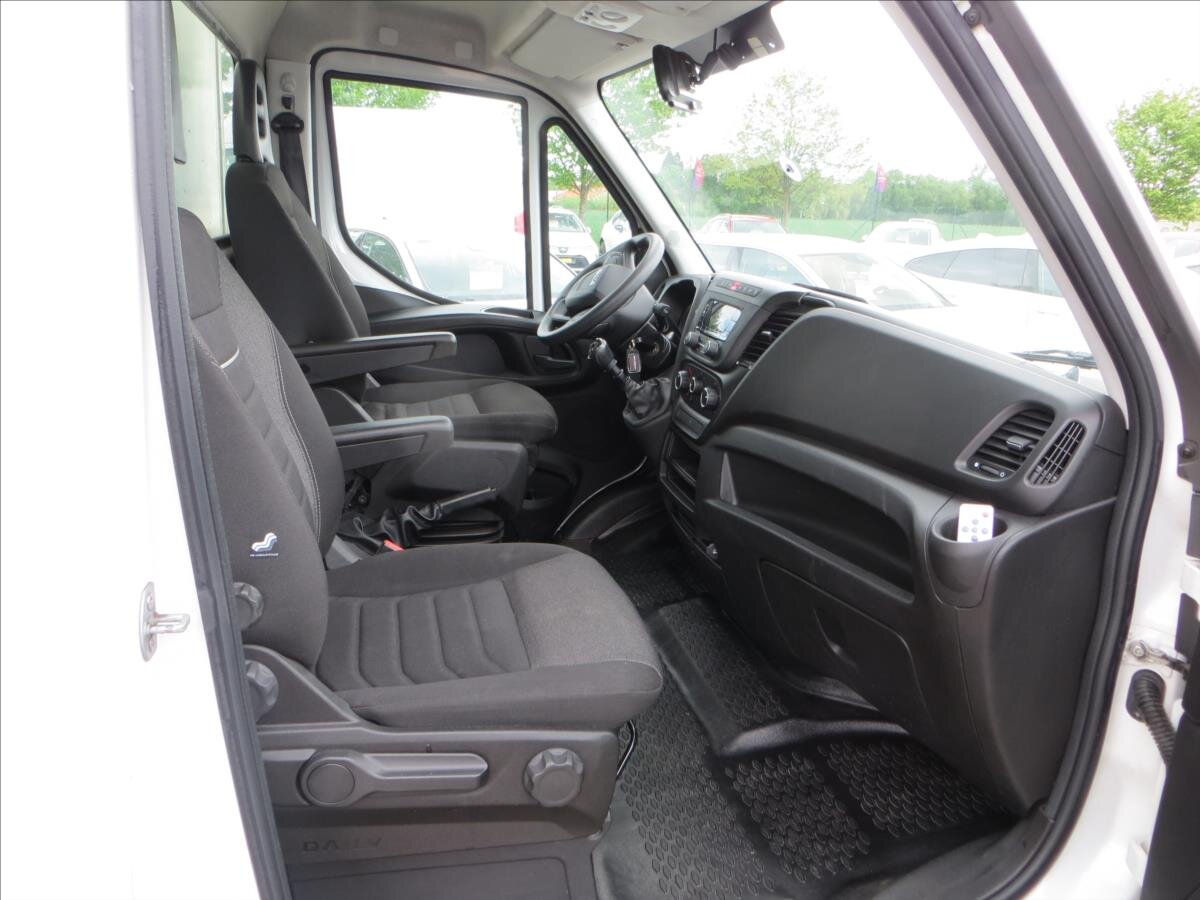 Iveco Daily Skříň 3,0 l 100 kw
