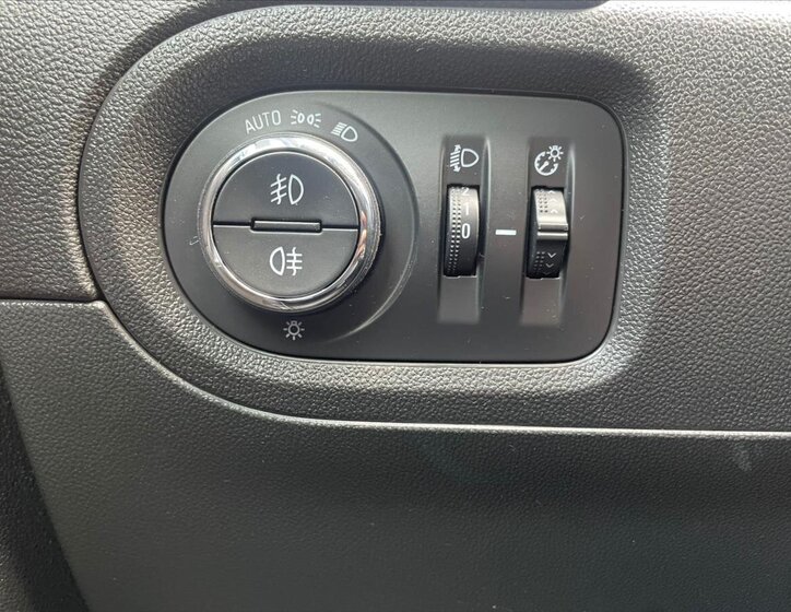 Opel Grandland X SUV 2,0 l 130 kw