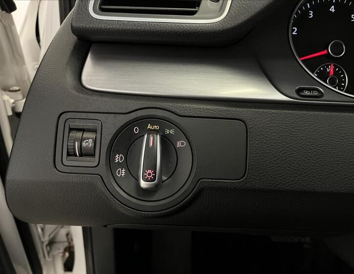 Volkswagen Passat 18