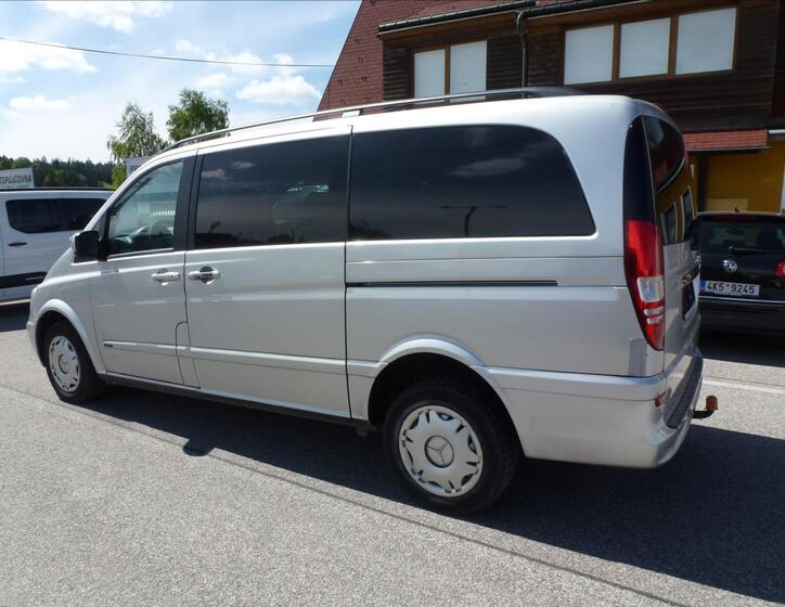 Mercedes-Benz Viano 12