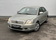 Toyota Avensis 1
