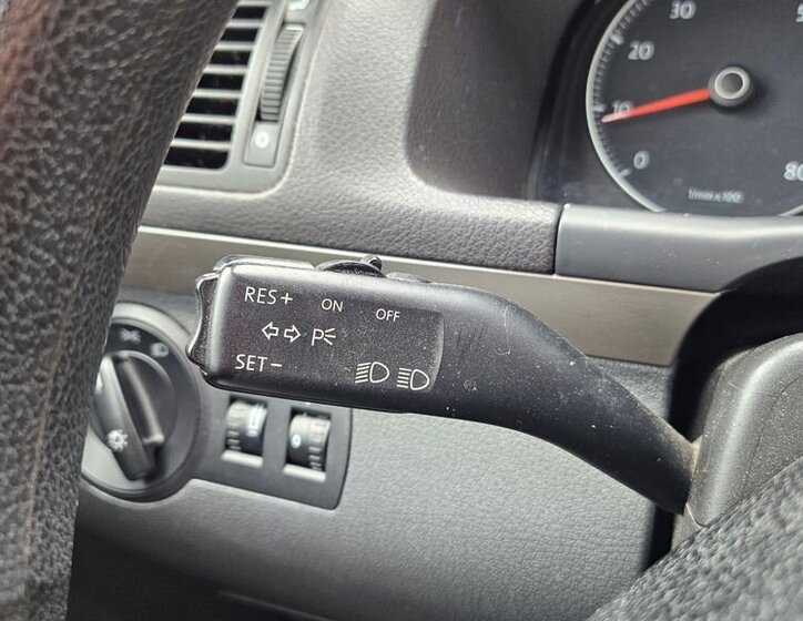 Volkswagen Touran 11