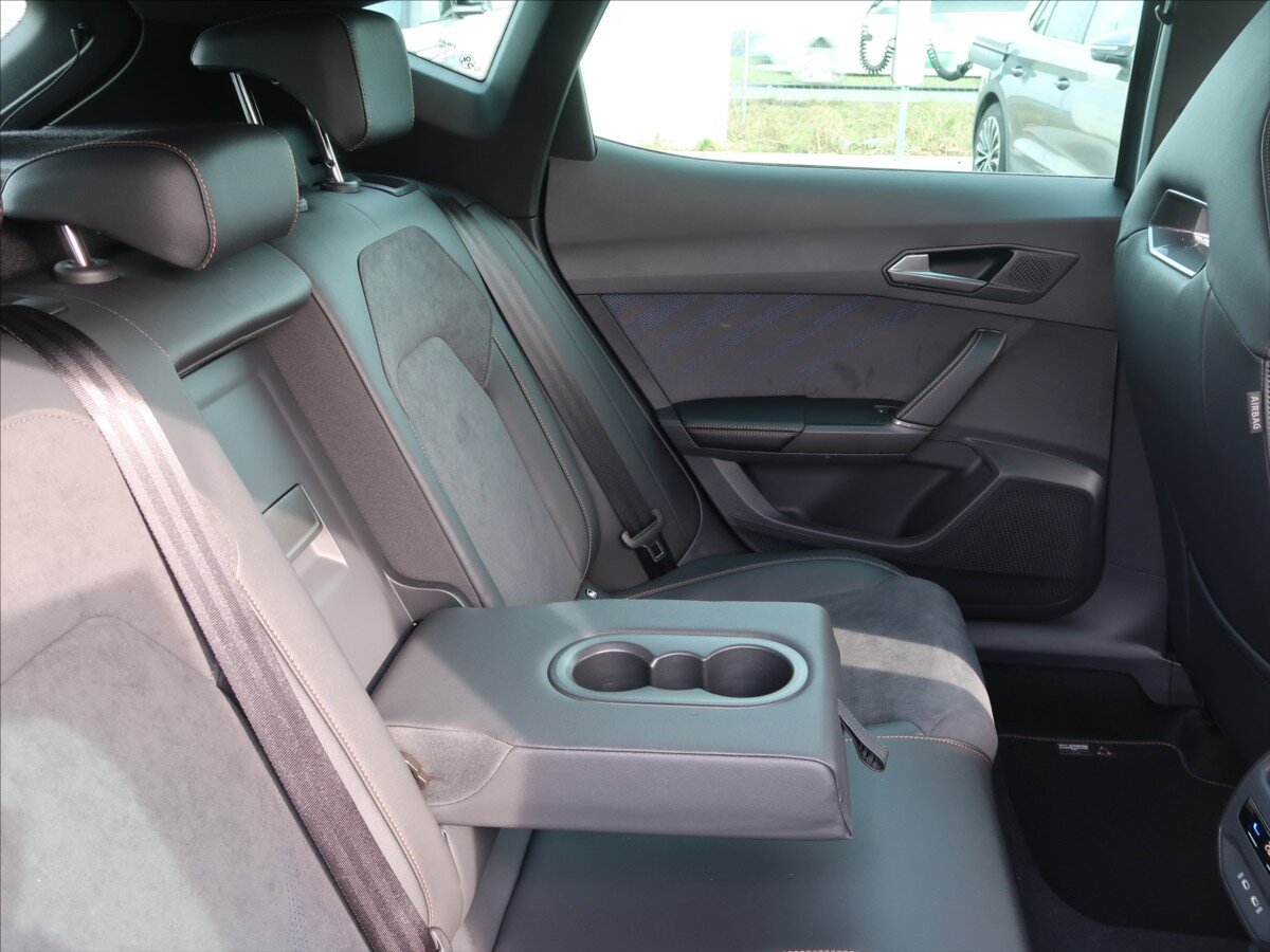 Cupra Formentor SUV / Terénní 2,0 l 195 kw