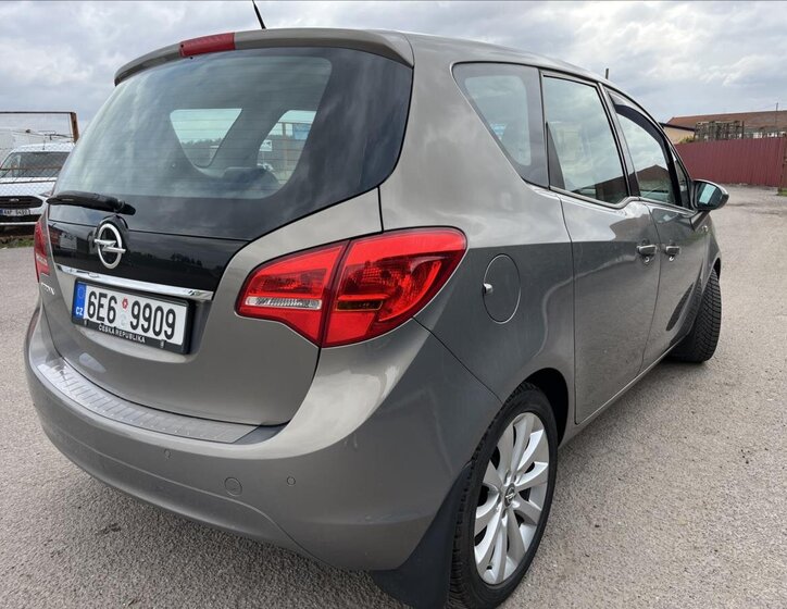 Opel Meriva MPV 1,4 l 88 kw