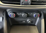 Alfa Romeo Stelvio SUV / Terénní 2,1 l 154 kw