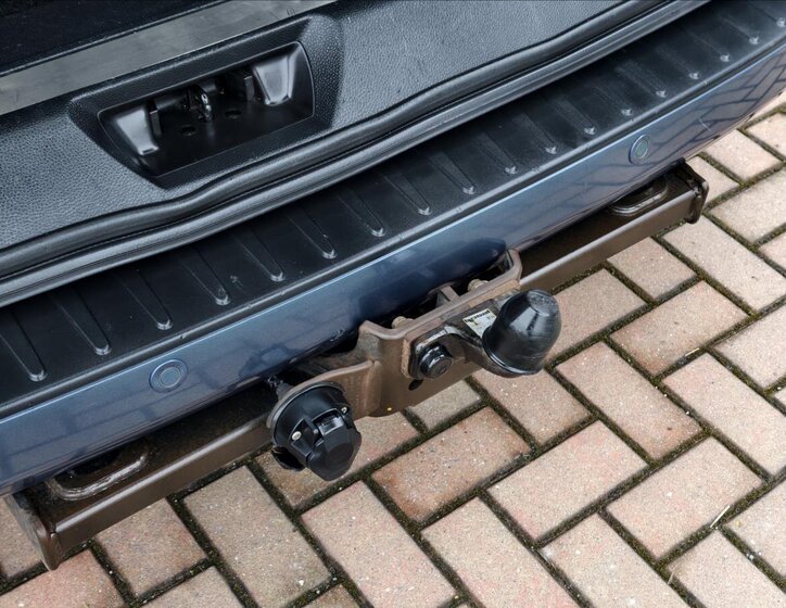 Ford Tourneo Custom MPV 2,0 l 136 kw