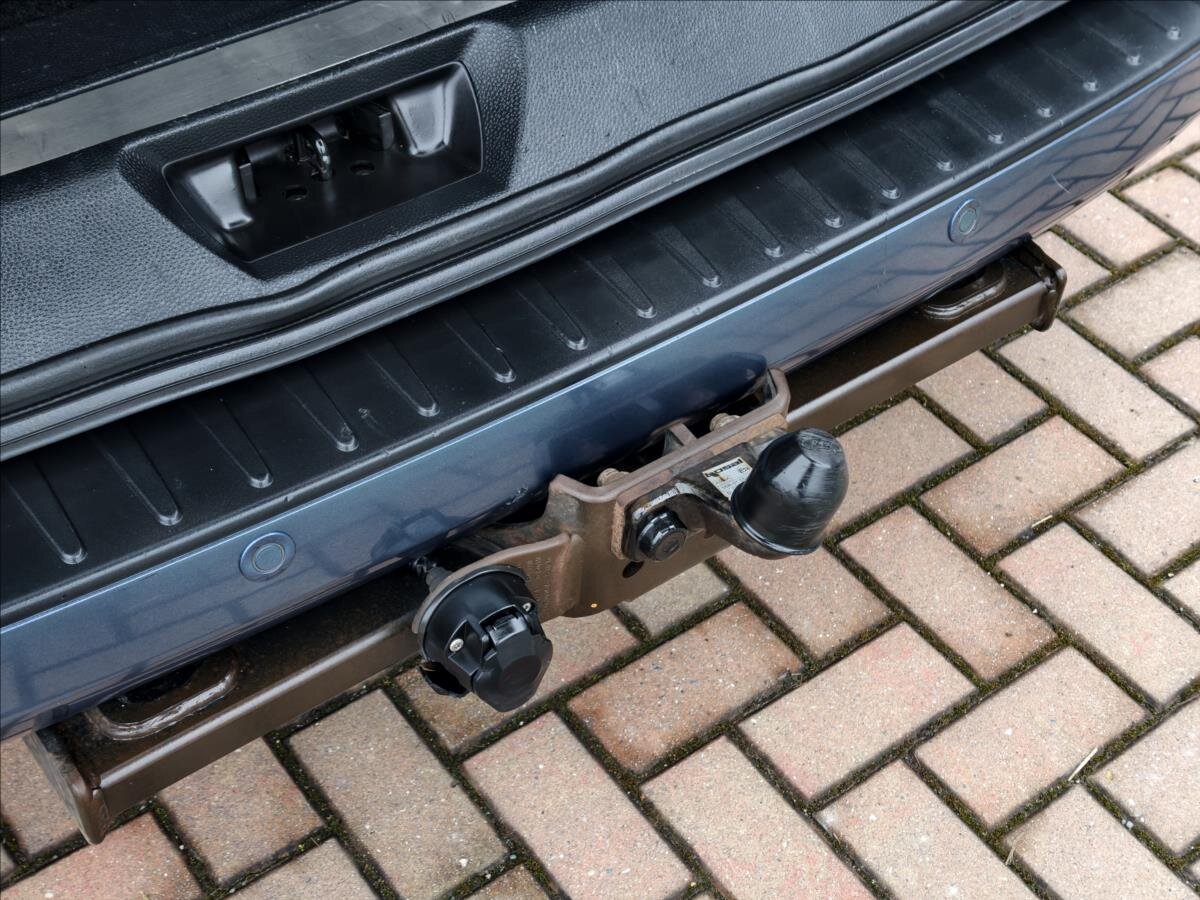 Ford Tourneo Custom MPV 2,0 l 136 kw