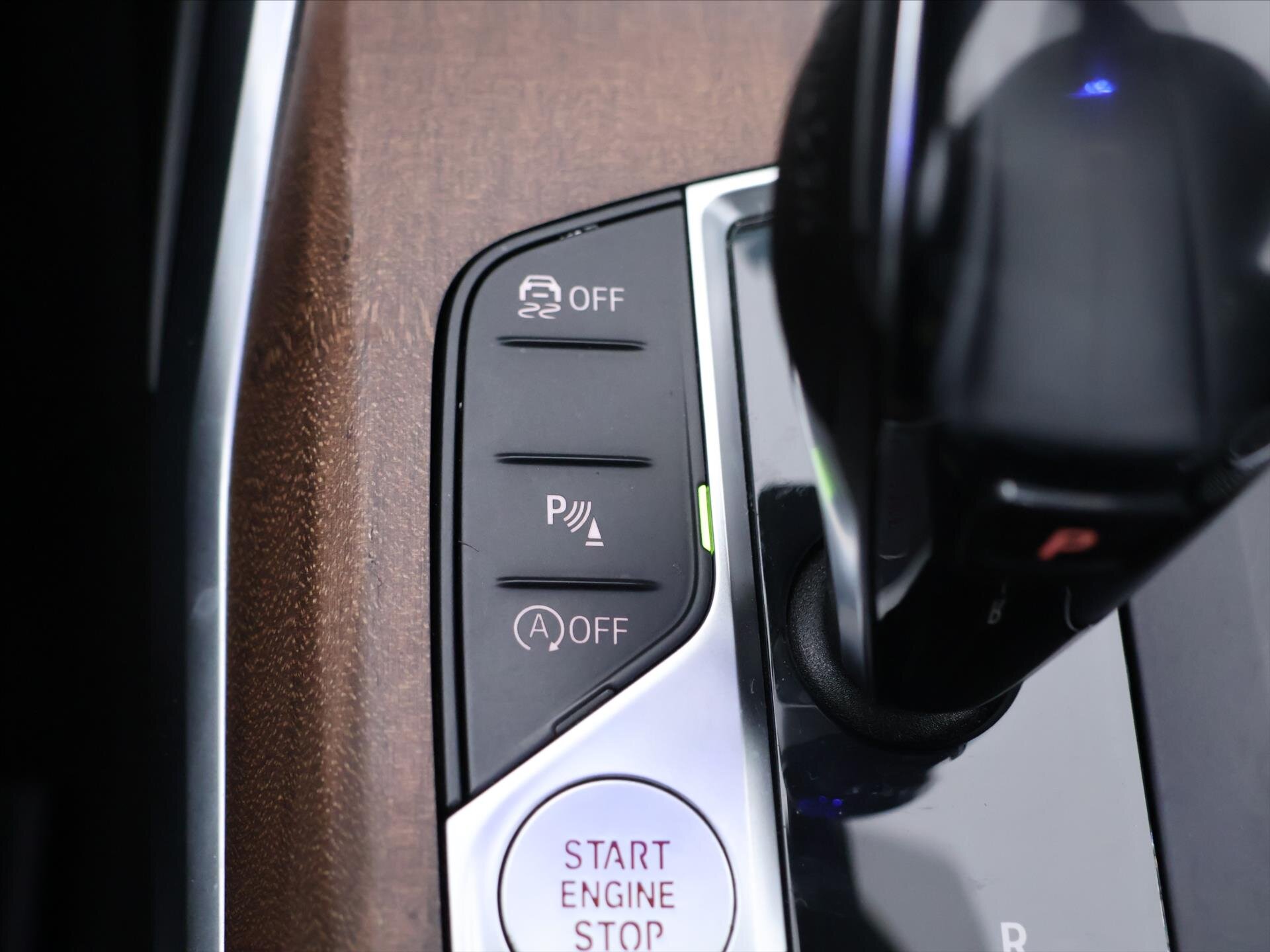 BMW Řada 3 Sedan 3,0 l 195 kw